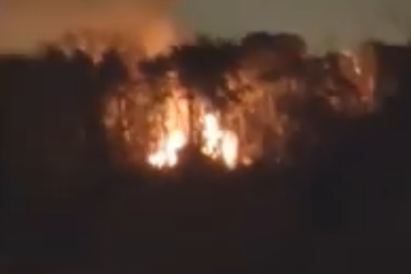 Ð¡Ð»Ñ‹ÑˆÐ½Ñ‹ Ð²Ð·Ñ€Ñ‹Ð²Ñ‹: Ð² ÑÐ»Ð¸Ñ‚Ð½Ð¾Ð¼ Ñ€Ð°Ð¹Ð¾Ð½Ðµ ÐœÐ¾ÑÐºÐ²Ñ‹ Ð²ÑÐ¿Ñ‹Ñ…Ð½ÑƒÐ» Ð¼Ð¾Ñ‰Ð½Ñ‹Ð¹ Ð¿Ð¾Ð¶Ð°Ñ€. ÐŸÐµÑ€Ð²Ð¾Ðµ Ð²Ð¸Ð´ÐµÐ¾ dqxikeidqxitkant