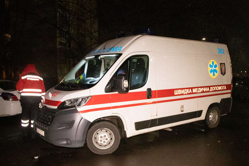 ÐÐ° Ð¼Ð¾Ð¼ÐµÐ½Ñ‚ Ð¿Ñ€Ð¸ÐµÐ·Ð´Ð° Ð¿Ð¾Ð»Ð¸Ñ†Ð¸Ð¸ Ñƒ Ð½ÐµÐµ ÐµÑ‰Ðµ Ð¿Ñ€Ð¾Ñ‰ÑƒÐ¿Ñ‹Ð²Ð°Ð»ÑÑ Ð¿ÑƒÐ»ÑŒÑ