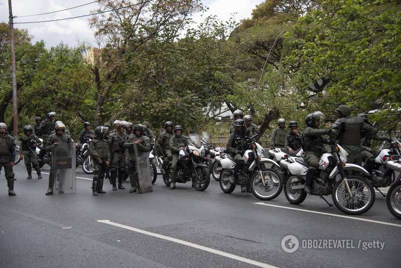 Ð’ÐµÐ½ÐµÑÑƒÑÐ»Ð° Ð¾Ð±ÑŠÑÐ²Ð¸Ð»Ð° Ñ‡Ñ€ÐµÐ·Ð²Ñ‹Ñ‡Ð°Ð¹Ð½Ð¾Ðµ Ð¿Ð¾Ð»Ð¾Ð¶ÐµÐ½Ð¸Ðµ: Ñ‡Ñ‚Ð¾ Ð¿Ñ€Ð¾Ð¸Ð·Ð¾ÑˆÐ»Ð¾