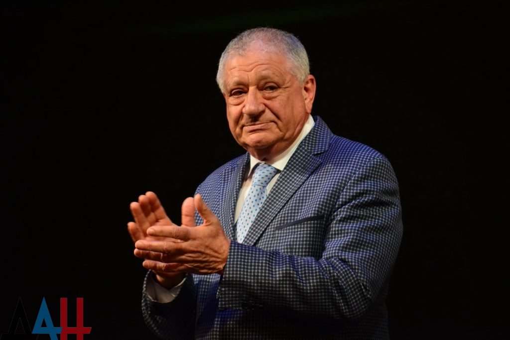 Эмиль Фисталь dqxikeidqxiqqeant