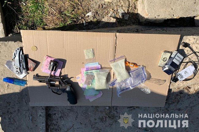 ÐŸÐ¾Ð»Ð¸Ñ†Ð¸Ñ Ñ€Ð°Ð·Ð¾Ð±Ð»Ð°Ñ‡Ð¸Ð»Ð° Ð¿Ñ€Ð¾Ð¸Ð·Ð²Ð¾Ð´Ð¸Ñ‚ÐµÐ»ÐµÐ¹ Ð¼ÐµÑ‚Ð°Ð¼Ñ„ÐµÑ‚Ð°Ð¼Ð¸Ð½Ð° Ð¸ Ð¸Ð·ÑŠÑÐ»Ð° Ð½Ð°Ñ€ÐºÐ¾Ñ‚Ð¸ÐºÐ¾Ð² Ð½Ð° 1,5 Ð¼Ð»Ð½ Ð³Ñ€Ð¸Ð²ÐµÐ½ 03