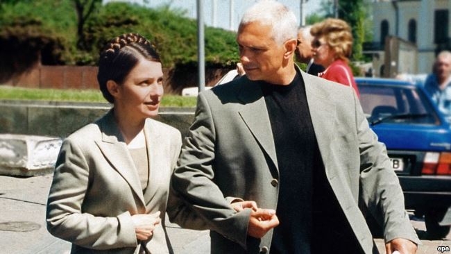 Юлія та Олександр Тимошенки у Києві, 2004 рік dqxikeidqxitkant