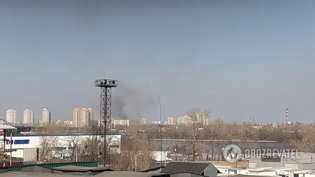 Дым виден за неÑколько километров