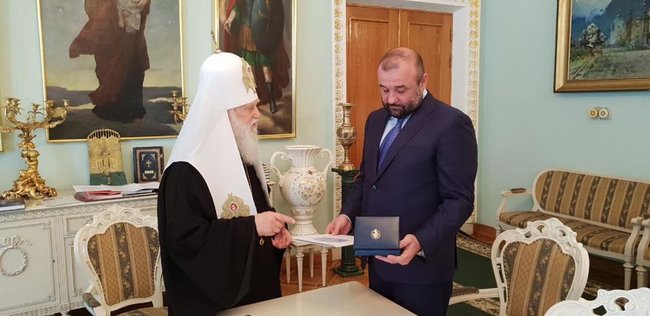 ФилаÑÐµÑ Ð½Ð°Ð³Ñадил кÑиминалÑного авÑоÑиÑеÑа ÐаÑика ÐÑденом СвÑÑого ÐÑÑ
иÑÑÑаÑига ÐиÑ
аила 03