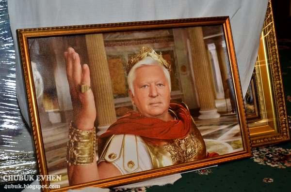 пшонка изображает из себя Цезаря dqxikeidqxitkant