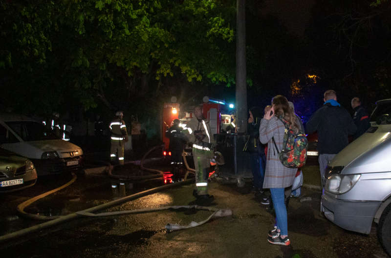 Ðногие лÑди ÑамоÑÑоÑÑелÑно вÑÑли на ÑлиÑÑ