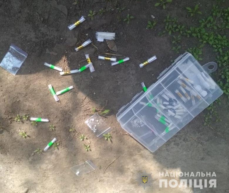 ÐÑего Ñ Ð¿Ð¾Ð´Ð¾Ð·Ñеваемого изÑÑли запÑеÑеннÑÑ
веÑеÑÑв на ÑÑÐ¼Ð¼Ñ Ð¾ÐºÐ¾Ð»Ð¾ 30 ÑÑÑÑÑ Ð³Ñивен