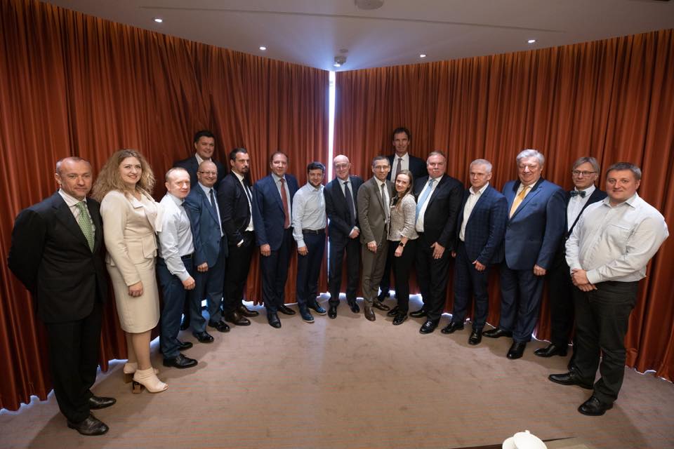 От Зеленского ждут посадки Рожковой и новой учетной ставки Нацбанка От Зеленского ждут посадки Рожковой и новой учетной ставки Нацбанка - фото 2 dqxikeidqxiqqeant