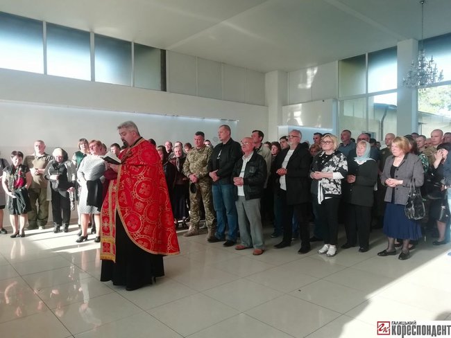 С воином 79-й ОДШБр Василием Джусом, погибшим на Донбассе, простились в Ивано-Франковске 05 С воином 79-й ОДШБр Василием Джусом, погибшим на Донбассе, простились в Ивано-Франковске 05