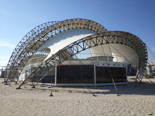 Умершая республика: в сети показали, во что превратился в оккупации масштабный крымский рейв-фестиваль КаZантип 04 Умершая республика: в сети показали, во что превратился в оккупации масштабный крымский рейв-фестиваль КаZантип 04