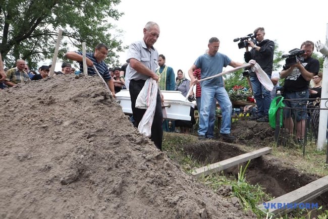 Пятилетнего Кирилла Тлявова похоронили в Переяславе-Хмельницком 10 Пятилетнего Кирилла Тлявова похоронили в Переяславе-Хмельницком 10