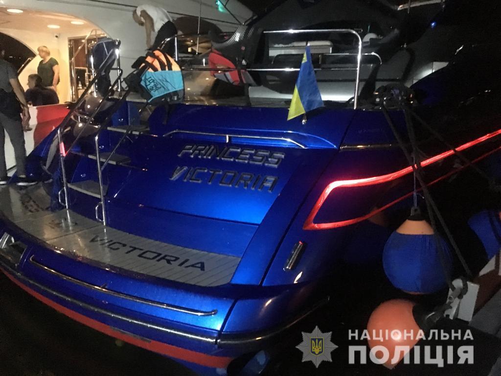 Ð Ðиеве возле ТÑÑÑ
анова оÑÑÑова ÑпаÑаÑели поÑÑÑили Ð¿Ð¾Ð¶Ð°Ñ Ð½Ð° ÑÑдне dqxikeidqxiqqeant