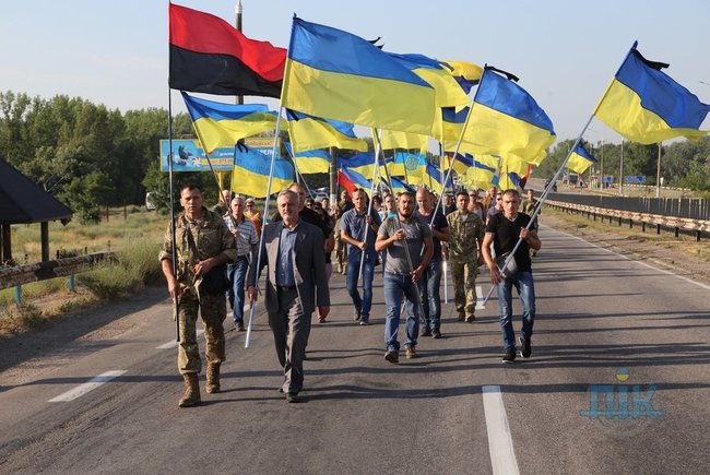 Ð’ ХерÑоне прощаютÑÑ Ñ Ð¿Ð¾Ð³Ð¸Ð±ÑˆÐµÐ¹ при обÑтреле Ñанитарного Ð°Ð²Ñ‚Ð¾Ð¼Ð¾Ð±Ð¸Ð»Ñ Ð½Ð° ДонбаÑÑе Ð?риной Шевченко 04