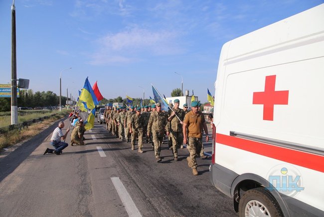 Ð’ ХерÑоне прощаютÑÑ Ñ Ð¿Ð¾Ð³Ð¸Ð±ÑˆÐµÐ¹ при обÑтреле Ñанитарного Ð°Ð²Ñ‚Ð¾Ð¼Ð¾Ð±Ð¸Ð»Ñ Ð½Ð° ДонбаÑÑе Ð?риной Шевченко 05