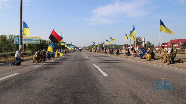 Ð’ ХерÑоне прощаютÑÑ Ñ Ð¿Ð¾Ð³Ð¸Ð±ÑˆÐµÐ¹ при обÑтреле Ñанитарного Ð°Ð²Ñ‚Ð¾Ð¼Ð¾Ð±Ð¸Ð»Ñ Ð½Ð° ДонбаÑÑе Ð?риной Шевченко 07