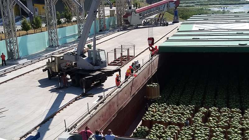 ÐÑбÑÐ·Ñ Ð¿ÑибÑли из ХеÑÑона на ÐиевÑинÑ. ФоÑо: "ÐибÑлон"