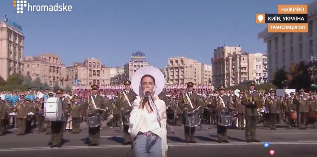 Тина ÐаÑÐ¾Ð»Ñ Ð¸Ñполнила гимн на кÑÑÑе в ÑенÑÑе Ðиева: ÑоÑо и видео