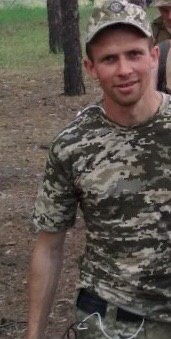 Боец Воздушных Сил ВСУ Андрей Проценко погиб от пули снайпера под Водяным 01 Боец Воздушных Сил ВСУ Андрей Проценко погиб от пули снайпера под Водяным 01 dqxikeidqxiqqeant