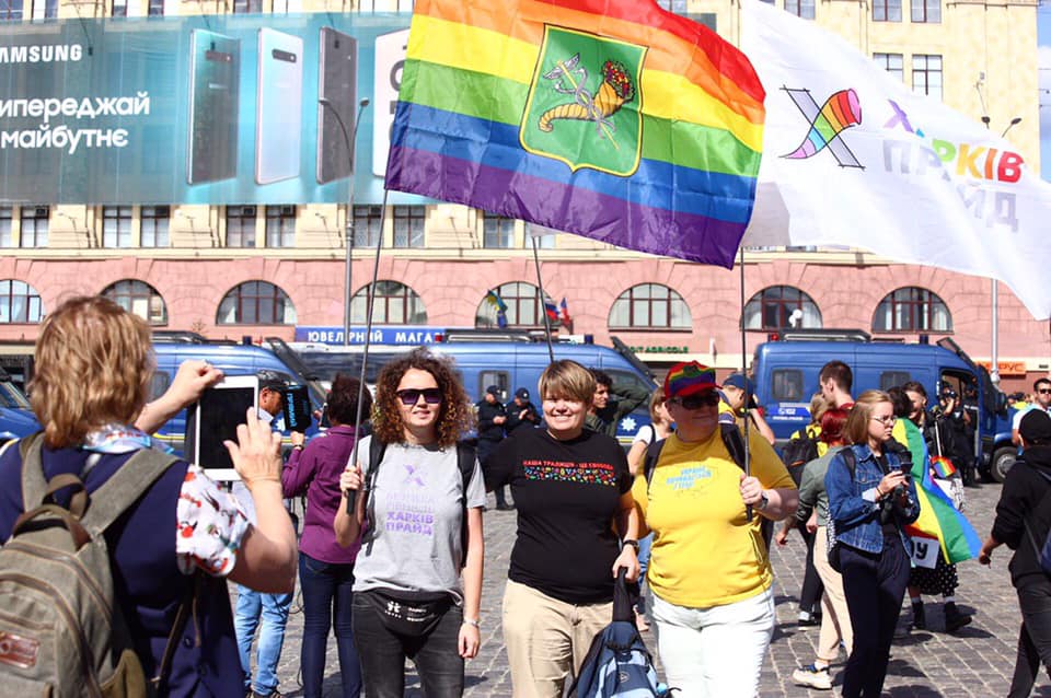 KharkivPride: Полиция доминировала и над сторонниками ЛГБТ, и над противниками - 187794 KharkivPride: Полиция доминировала и над сторонниками ЛГБТ, и над противниками - фото 187794