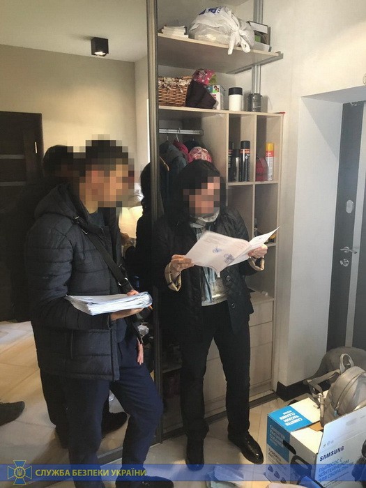 Силовики блокували масштабний рейдерський механізм банди чорних реєстраторів. ФОТО