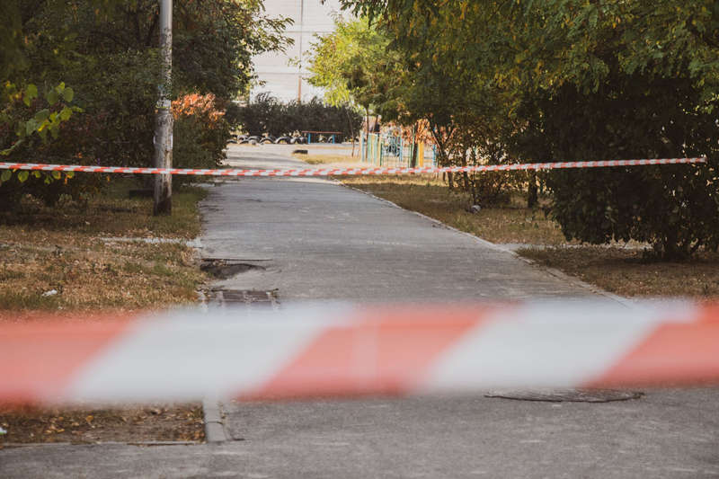 Патрульные оцепили место и вызвали взрывотехников Патрульные оцепили место и вызвали взрывотехников