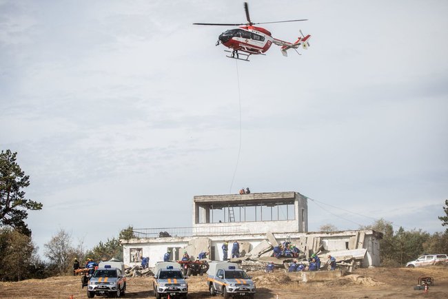 Зеленский принял участие в учениях органов МВД 06 Зеленский принял участие в учениях органов МВД 06
