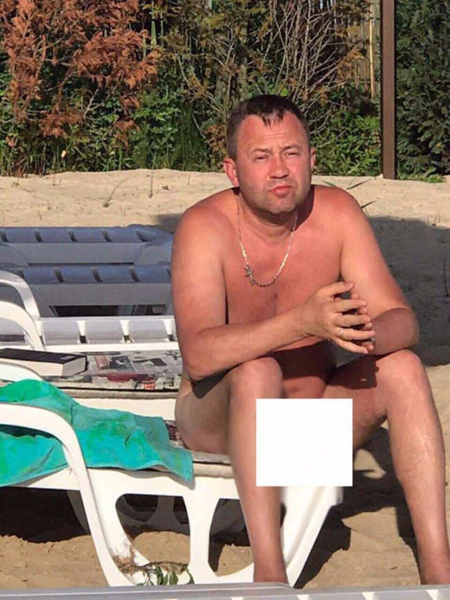 Стало відомо, хто був у компанії голих мажорів на Світязі Стало відомо, хто був у компанії голих мажорів на Світязі dqxikeidqxitkant