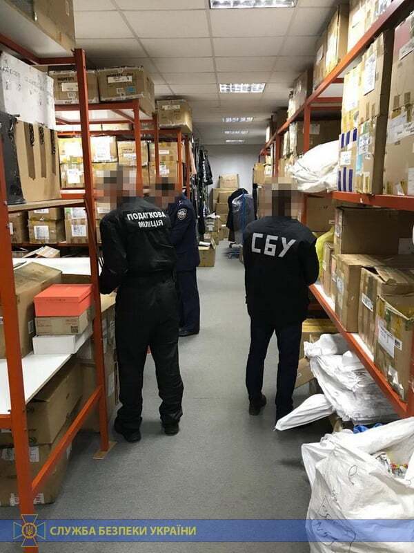 "Получали по $40 тысяч": СБУ раскрыла схему контрабанды одежды dqxikeidqxitkant