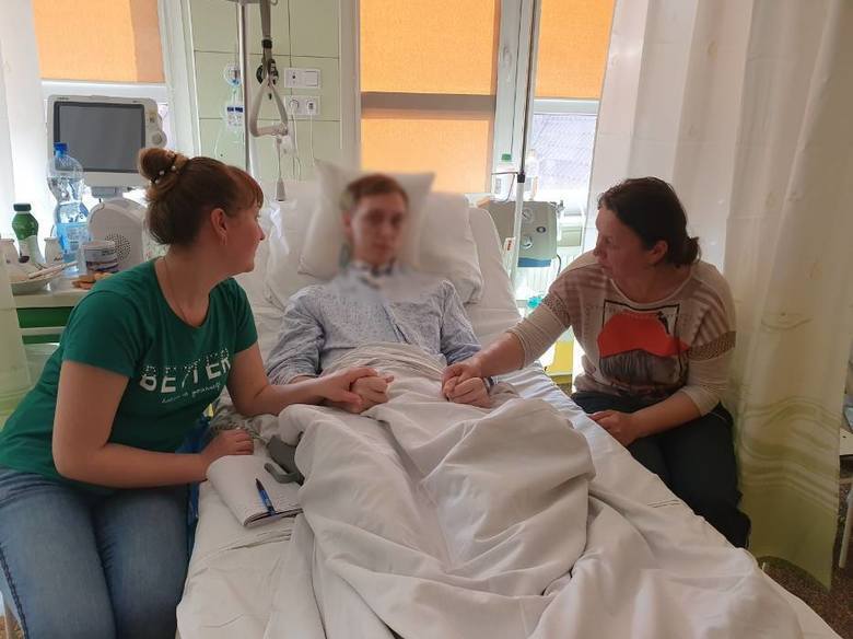    ()  .  18    ,        -