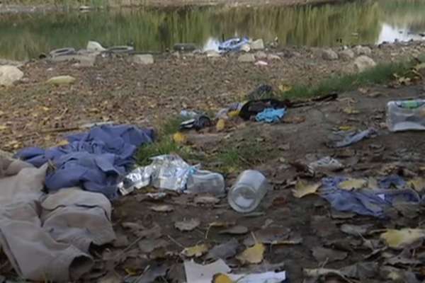 Ели сырой лук: в Одессе мать бросила на пруду 6 детей dqxikeidqxitkant