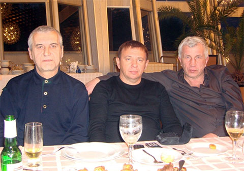    :   (),   ( )    (˸ )