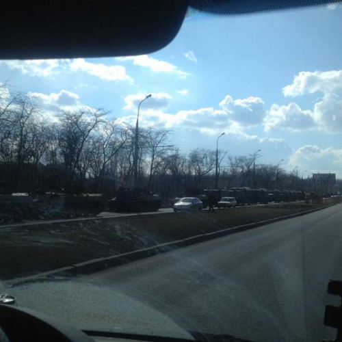 Makeevsk-shose-rus-tanki3-500x500 dqxikeidqxiqqeant