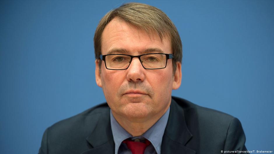 Херберт Брюккер Херберт Брюккер dqxikeidqxiqqeant