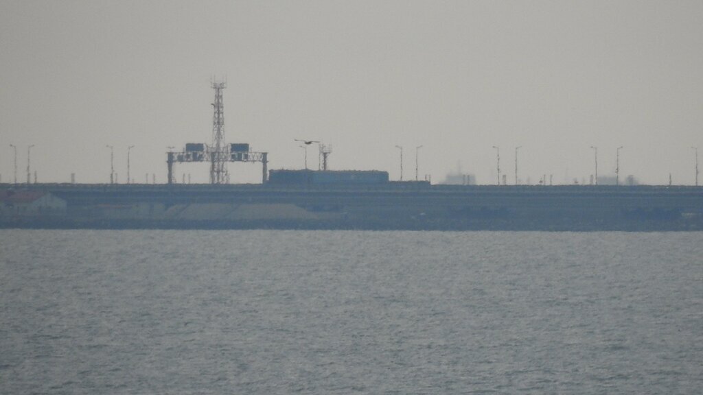 Военные на Крымском мосту dqxikeidqxiqqeant