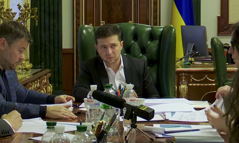 Зеленский устал и недоволен? Последние фото и видео президента