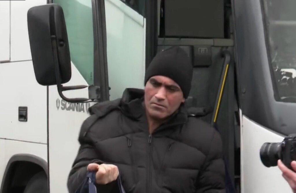 В сети показали, кого Украина выдает