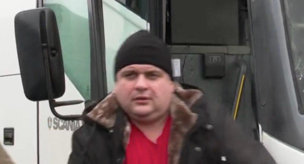 В сети показали, кого Украина выдает