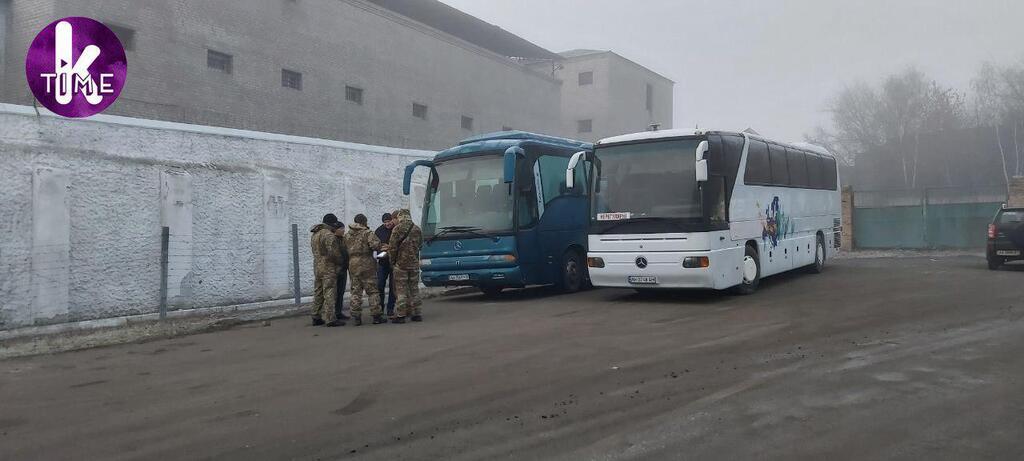 Украина и "Л/ДНР" провели большой обмен пленными: все подробности, фото и видео
