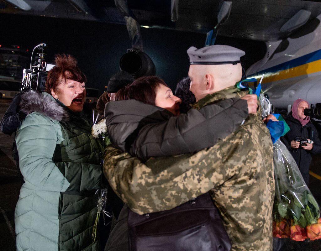 Украина вернула пленных dqxikeidqxiqqeant