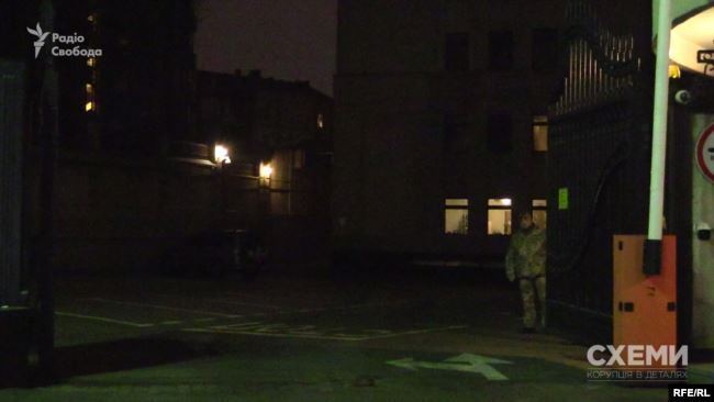 Появились фото, как Зеленский ночью 9 января прилетел в Киев из Омана