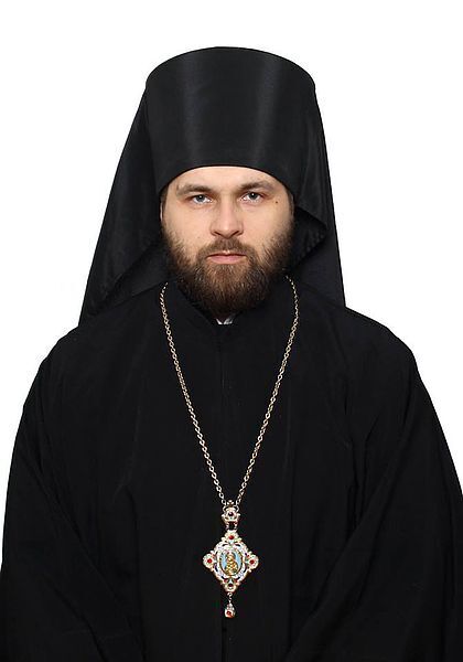 Єпископ ПЦУ збив людину на світлофорі