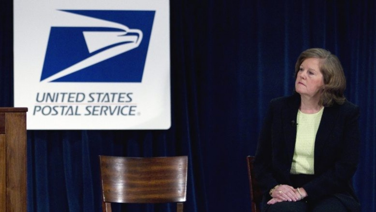 Генеральный почтмейстер США получает зарплату ниже, чем директор Меган Дж. Бреннан. Фото: postaltimes dqxikeidqxiqqeant