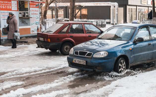 Вода залила перекресток улиц Калиновой и Образцова dqxikeidqxiqqeant