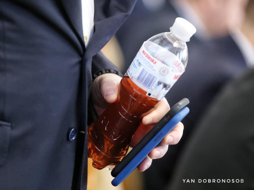 Левочкин пил странную жидкость в Раде dqxikeidqxitkant