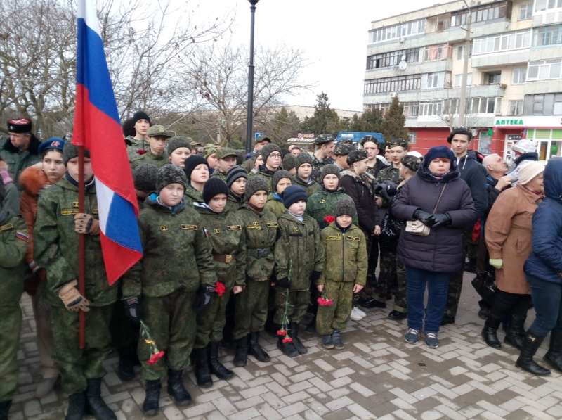 В Крыму детям устроили праздник в военной форме dqxikeidqxitkant