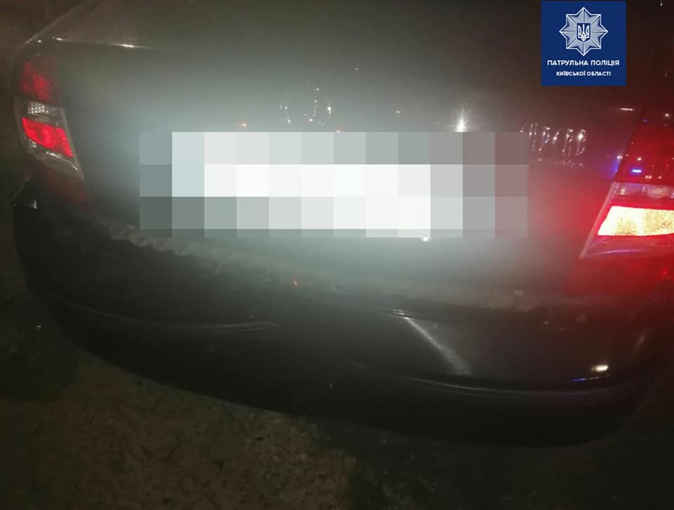 В Белой Церкви у маршрутки на ходу отлетели задние колеса. Фото: facebook.com/kyivregionpatrolpolice dqxikeidqxitkant