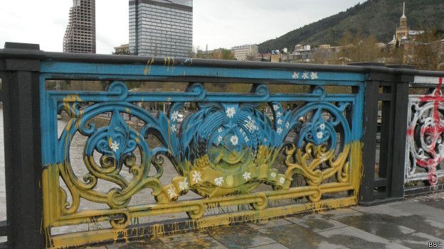 Мост в Тбилиси dqxikeidqxiqqeant