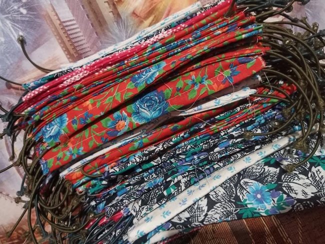 11-летняя школьница с Харьковщины пошила и бесплатно раздала 2000 масок 04 11-летняя школьница с Харьковщины пошила и бесплатно раздала 2000 масок 04