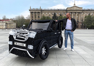 Николаевскому «положенцу» Науменко подарили «Toyota» из воздушных шаров - Copyright https://news.pn