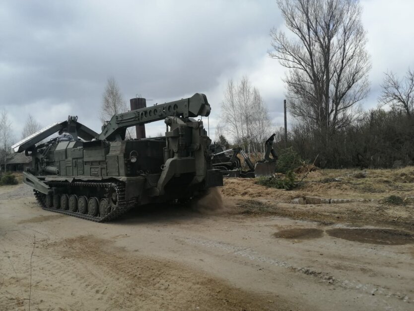 Путепрокладчик ВСУ, тушение пожаров в Украине